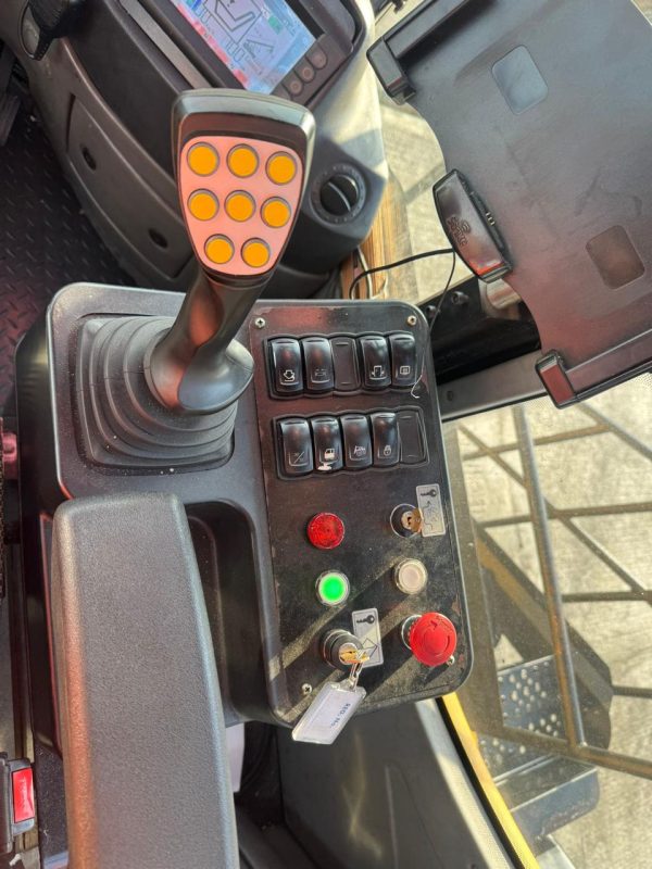 WhatsApp Image 2025-10-12 at 08.11.15_969b697b