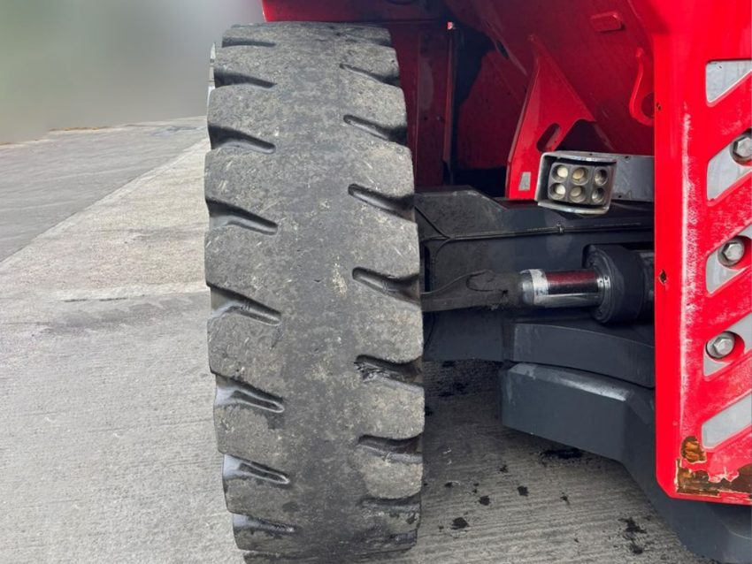 Used Kalmar DRG450‑65S6X Reach Stacker(2019)  For Sale in Dubai