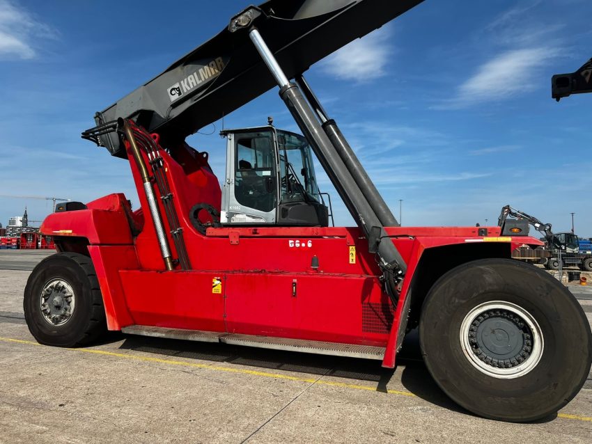 Used Kalmar Reach Stacker