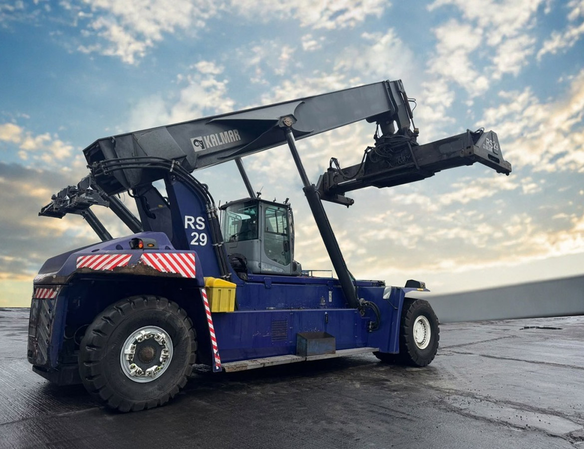 Used reach stacker KALMAR DRG450-65S5