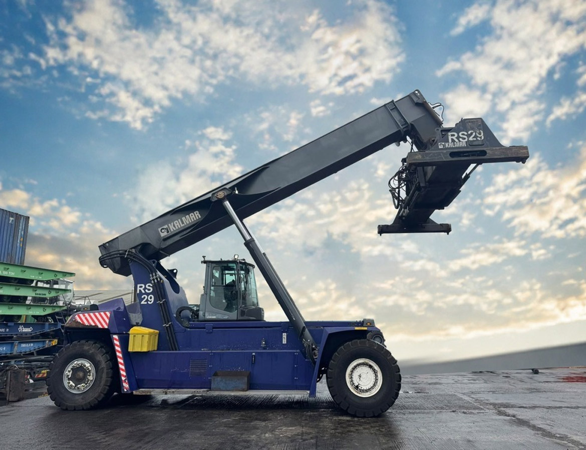 Used reach stacker KALMAR DRG450-65S5