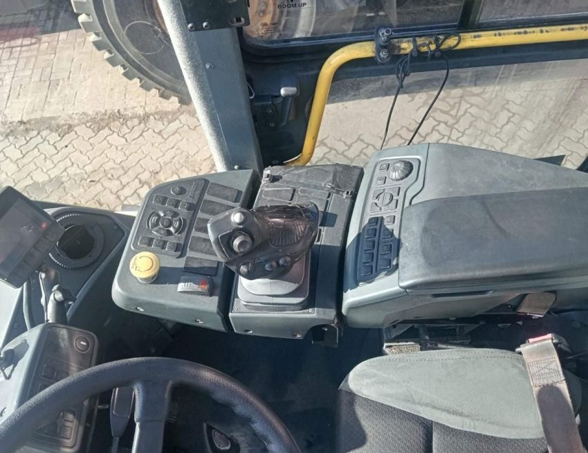 Used Kalmar DRU450-62S5 Reach Stacker 45 Ton – 2018
