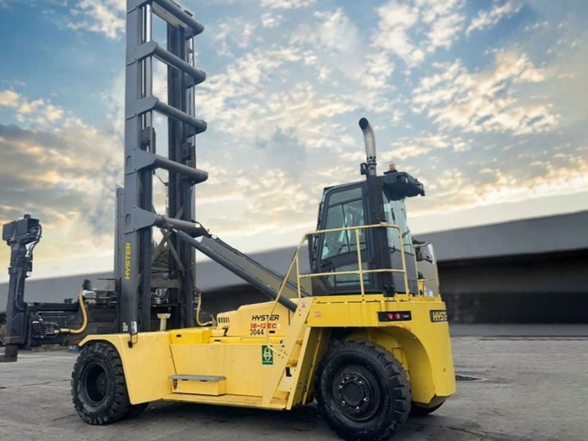 Used Hyster Empty Container Handler