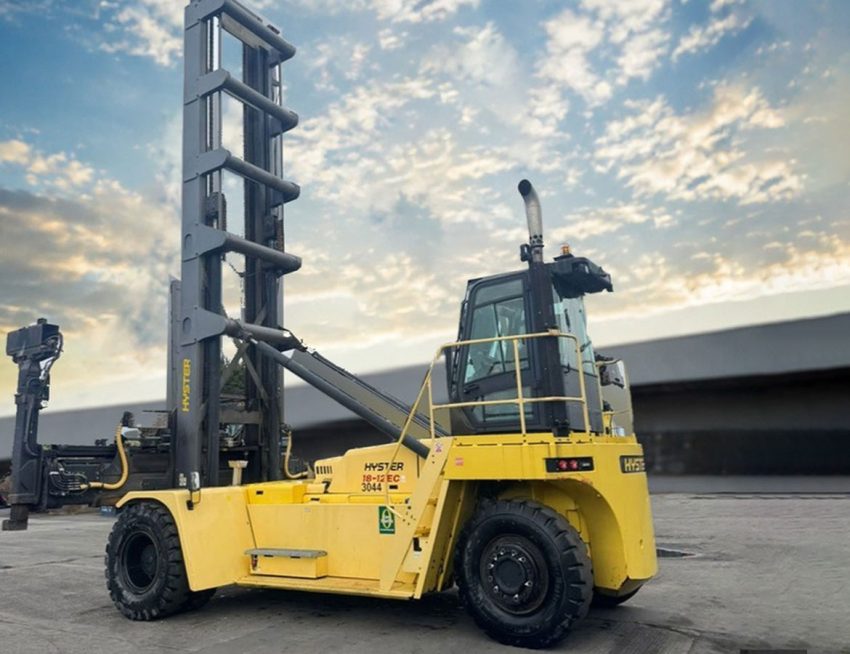 Used Hyster Empty Container Handler