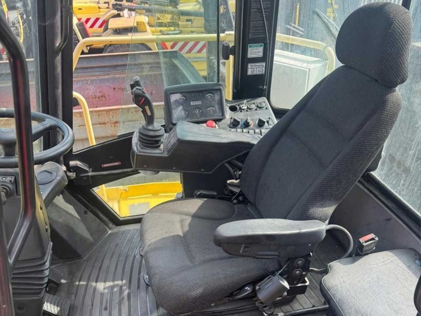 Used Hyster H23XM-12EC | 9-Ton Empty Container Handler