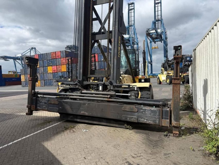 Used Hyster H18XM-12EC Empty Container Handler