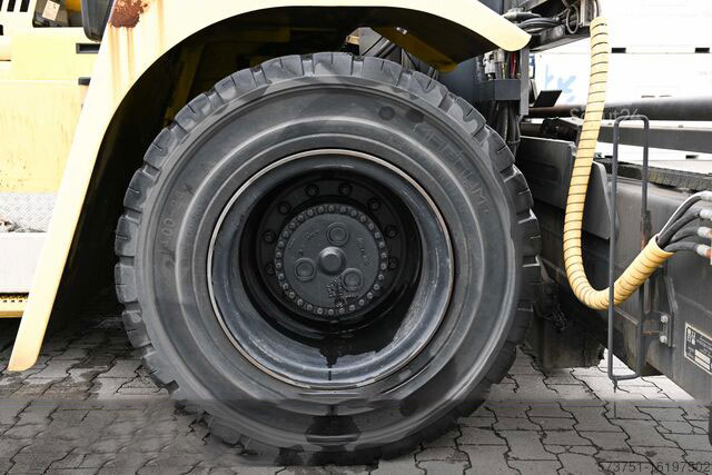 2014 Hyster H22-12EC 9-Ton Empty Container Handler