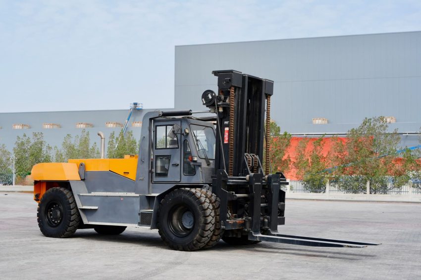 25-Ton-Diesel-Forklift-HMT250